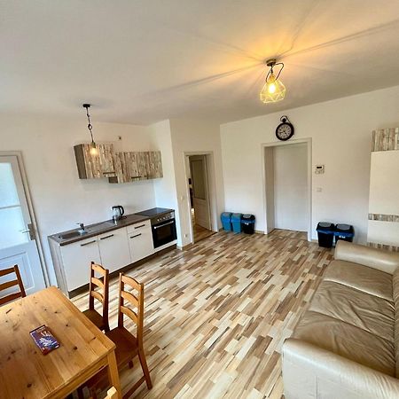 Monteurwohnung Leoben, Zentral Леобен Экстерьер фото